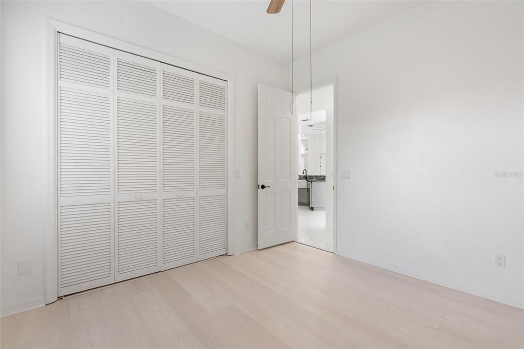 合同活跃: $834,900 (4 贝兹, 3 浴室, 2791 平方英尺)