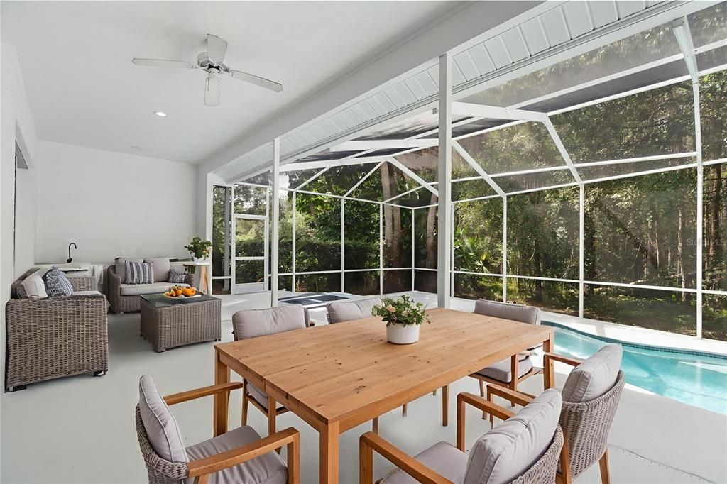 合同活跃: $834,900 (4 贝兹, 3 浴室, 2791 平方英尺)