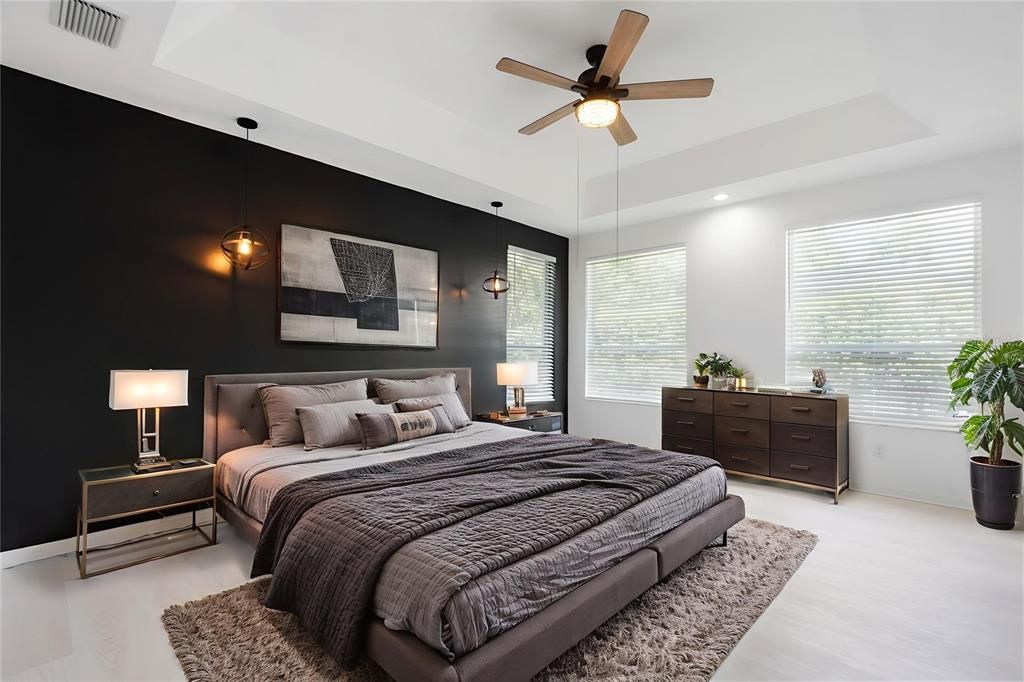 合同活跃: $834,900 (4 贝兹, 3 浴室, 2791 平方英尺)