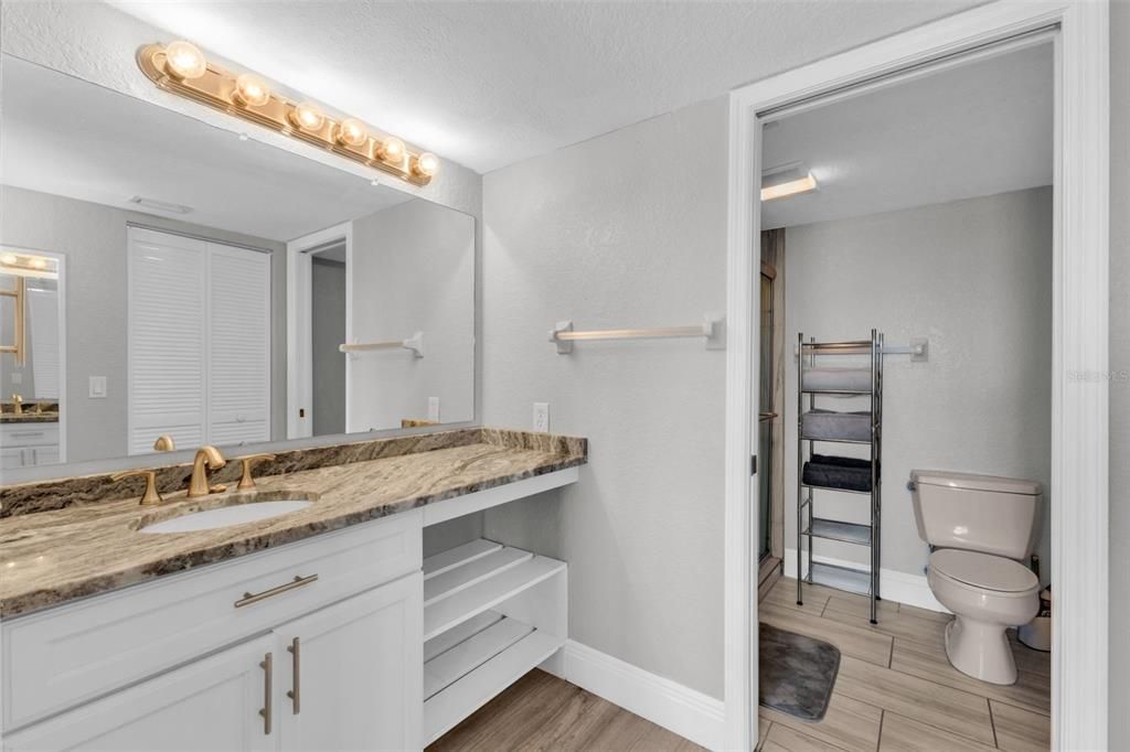 For Sale: $169,900 (2 beds, 2 baths, 1153 Square Feet)