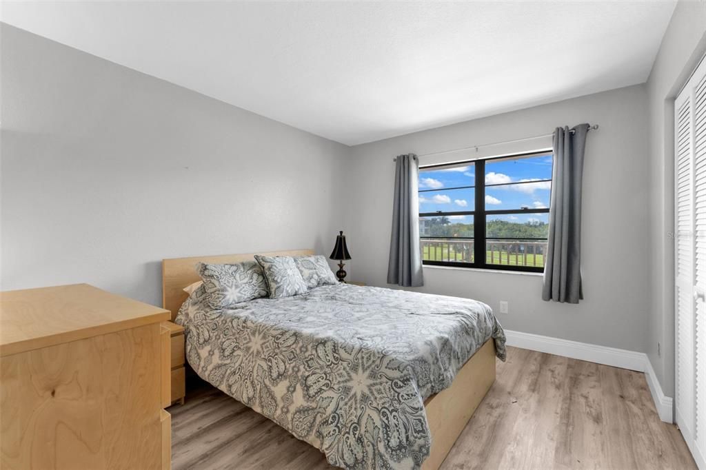 For Sale: $169,900 (2 beds, 2 baths, 1153 Square Feet)