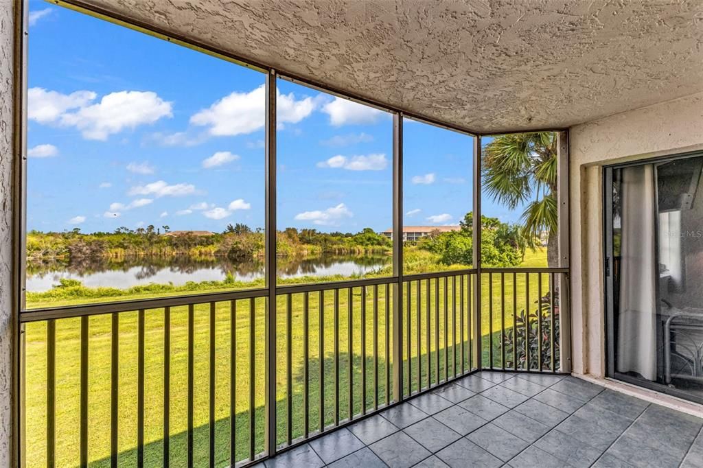 For Sale: $169,900 (2 beds, 2 baths, 1153 Square Feet)