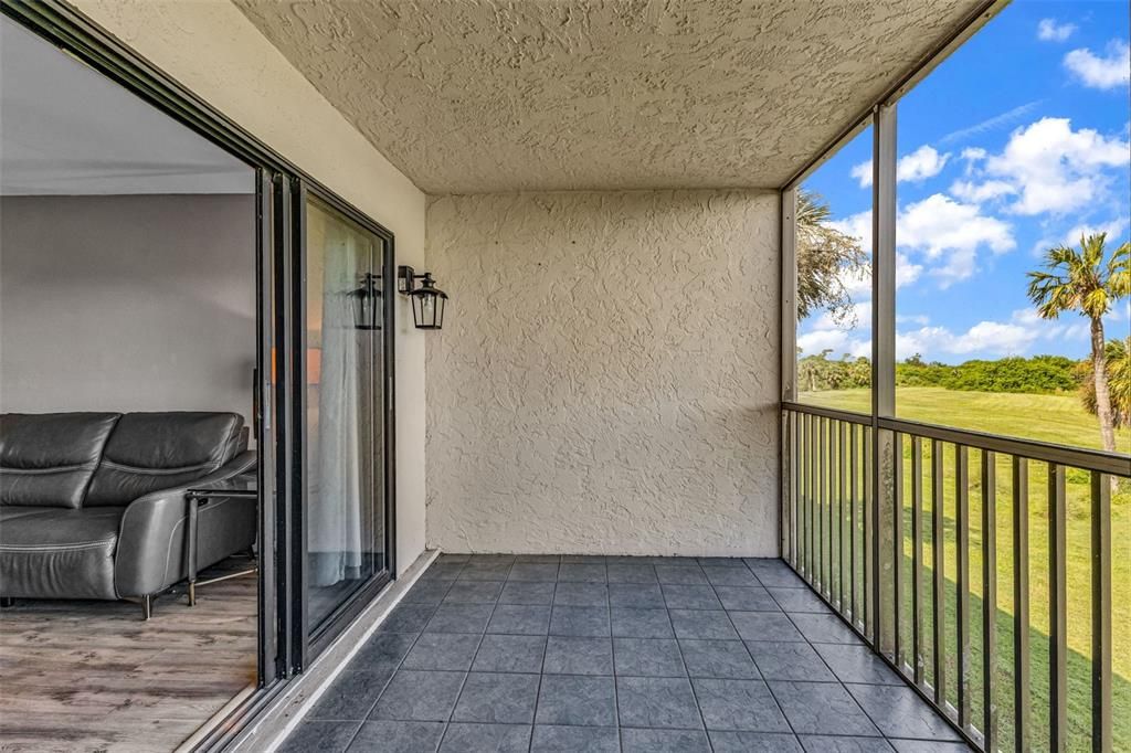 For Sale: $169,900 (2 beds, 2 baths, 1153 Square Feet)