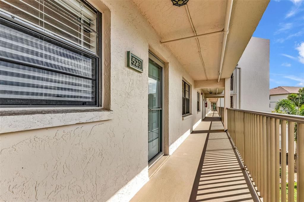 For Sale: $169,900 (2 beds, 2 baths, 1153 Square Feet)