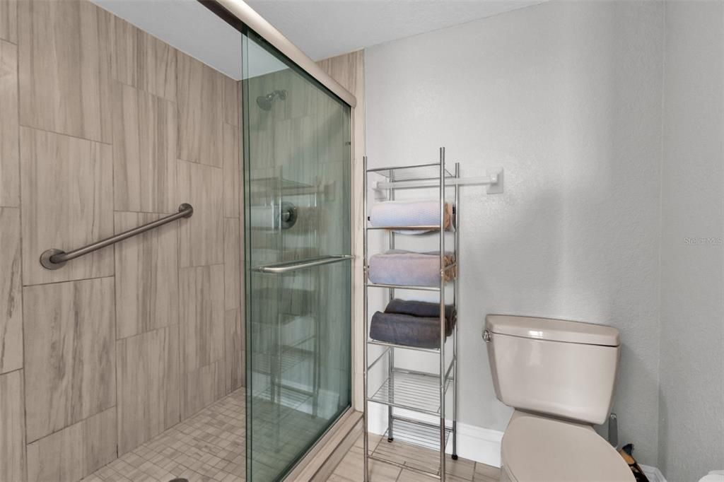 For Sale: $169,900 (2 beds, 2 baths, 1153 Square Feet)