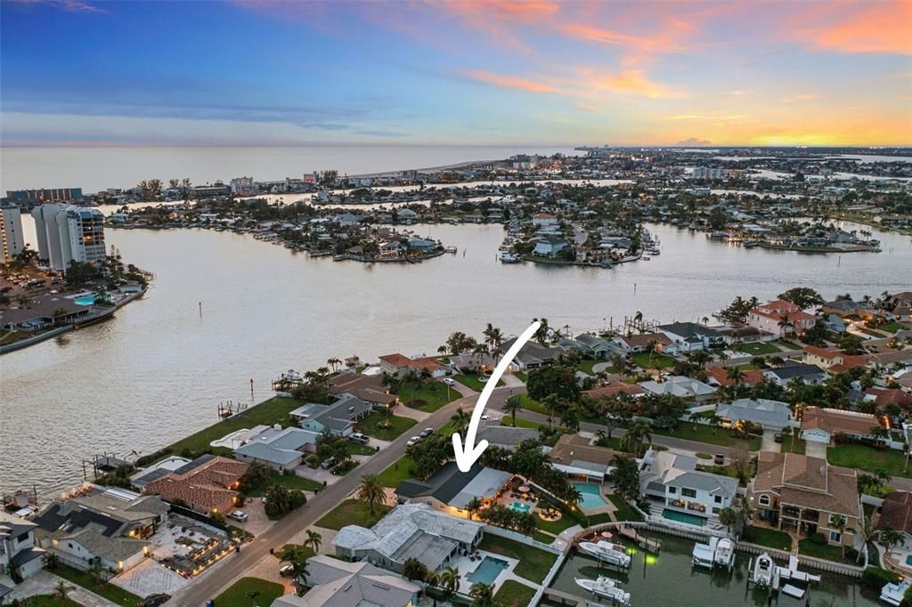 En Venta: $1,827,500 (3 camas, 2 baños, 2290 Pies cuadrados)