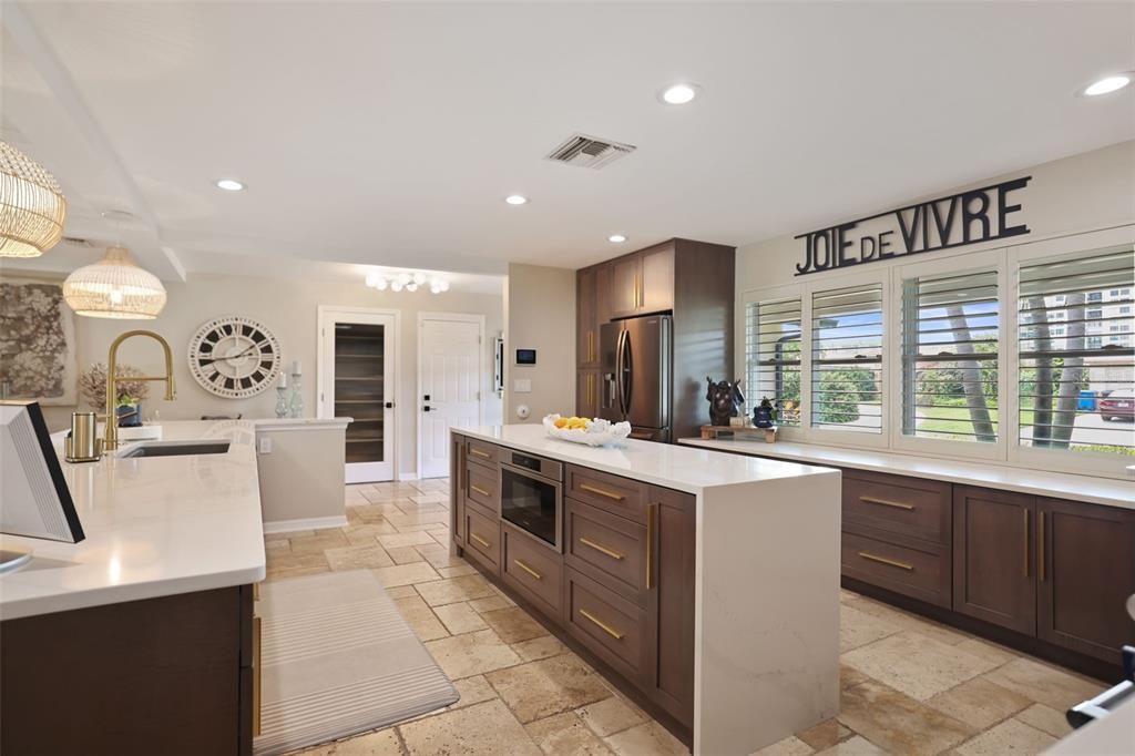 En Venta: $1,827,500 (3 camas, 2 baños, 2290 Pies cuadrados)