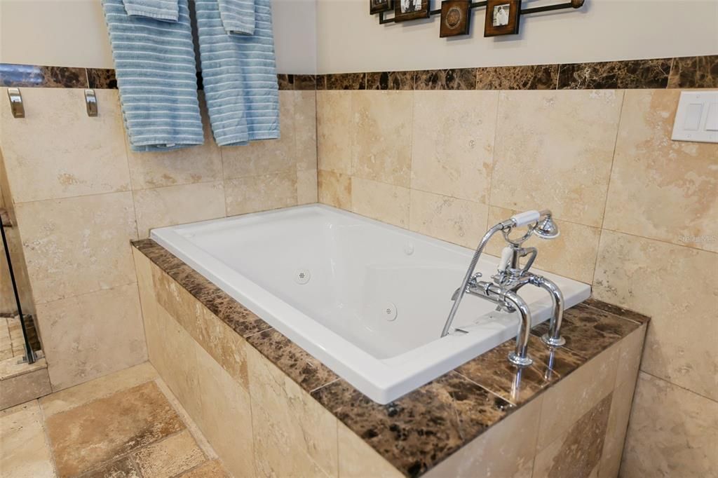 En Venta: $1,827,500 (3 camas, 2 baños, 2290 Pies cuadrados)