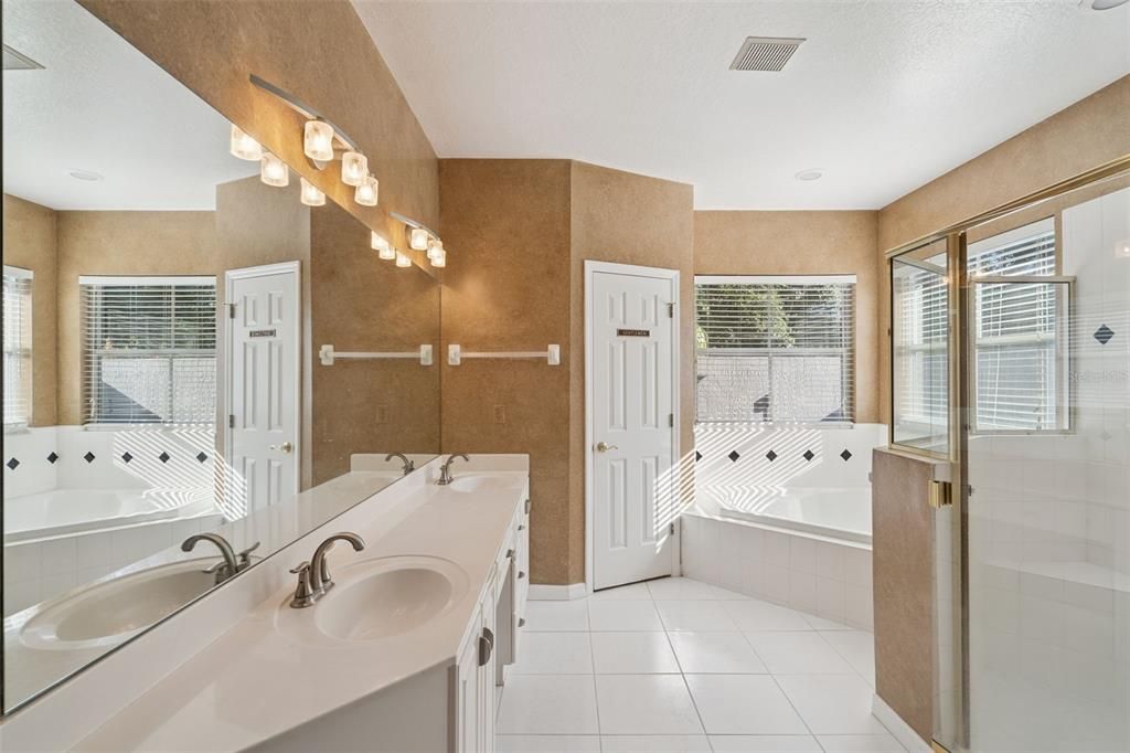 Под контрактом: $599,000 (4 спален, 4 ванн, 2957 Квадратных фут)