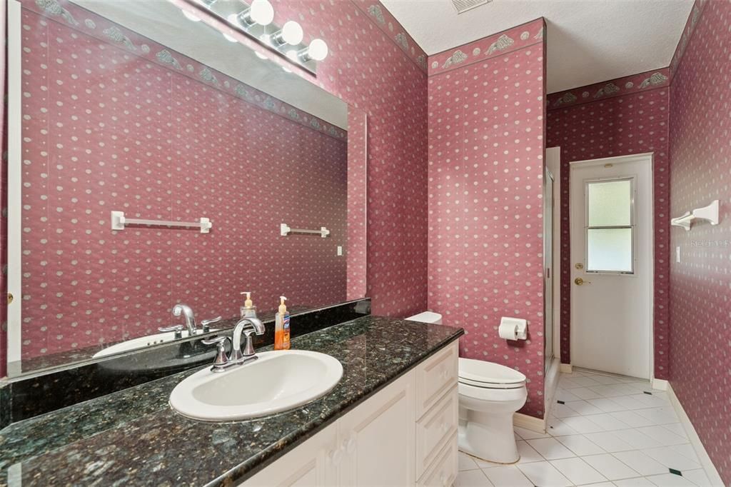 Под контрактом: $599,000 (4 спален, 4 ванн, 2957 Квадратных фут)