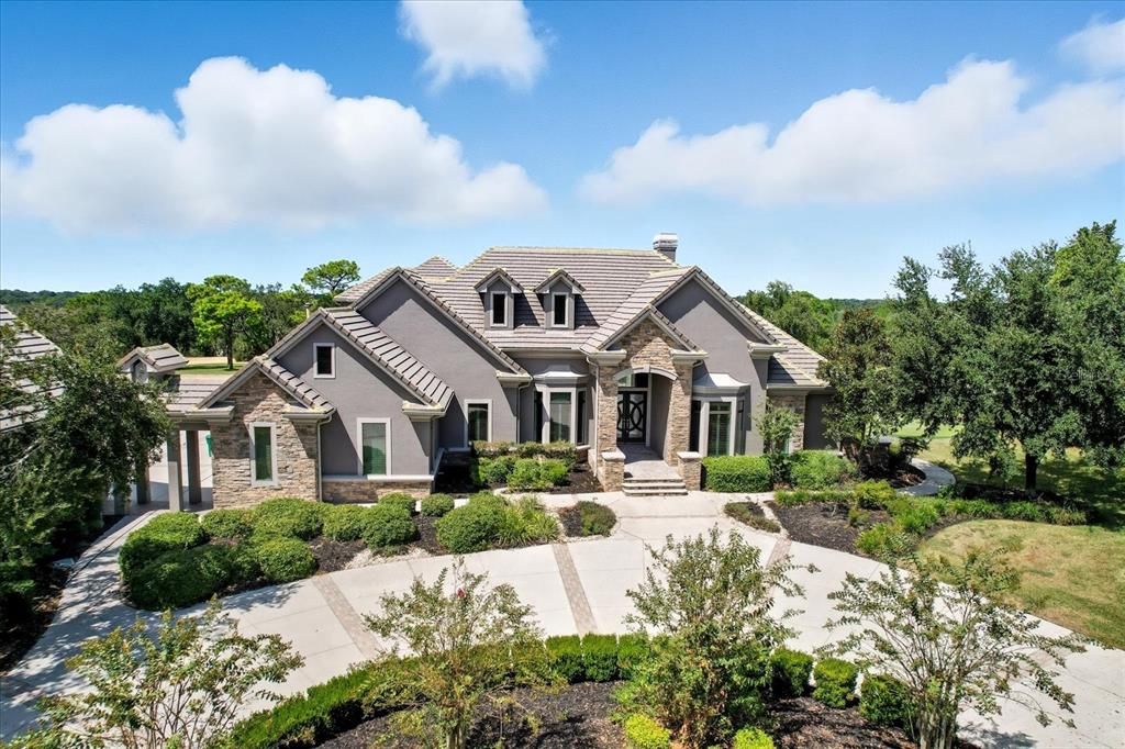 Recently Sold: $1,595,000 (4 beds, 5 baths, 5269 Square Feet)