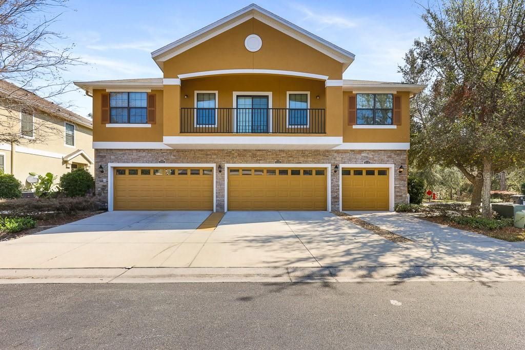 出租: $2,000 (2 贝兹, 2 浴室, 1253 平方英尺)