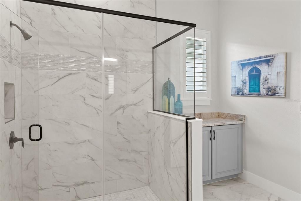 Active With Contract: $620,000 (3 beds, 2 baths, 2497 Square Feet)