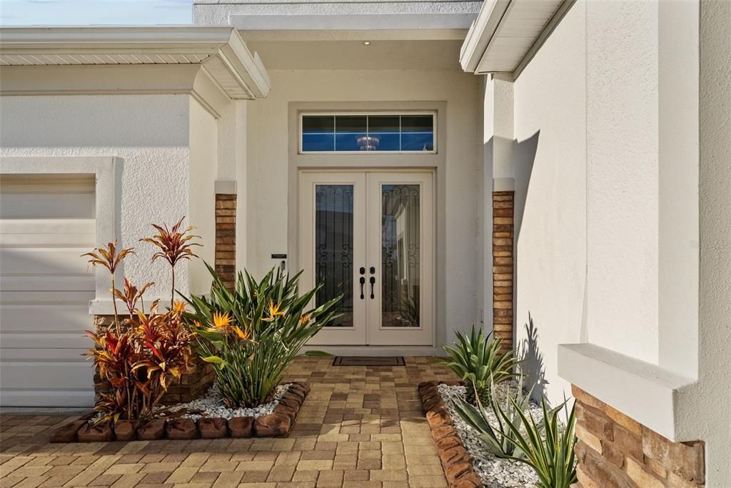 Active With Contract: $620,000 (3 beds, 2 baths, 2497 Square Feet)