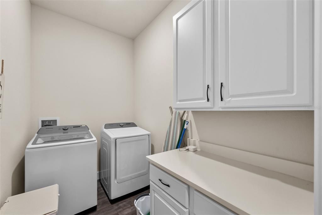 Active With Contract: $620,000 (3 beds, 2 baths, 2497 Square Feet)