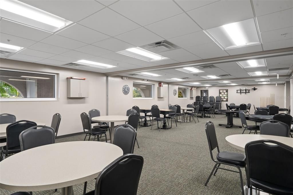 Active With Contract: $294,700 (3 beds, 2 baths, 1719 Square Feet)