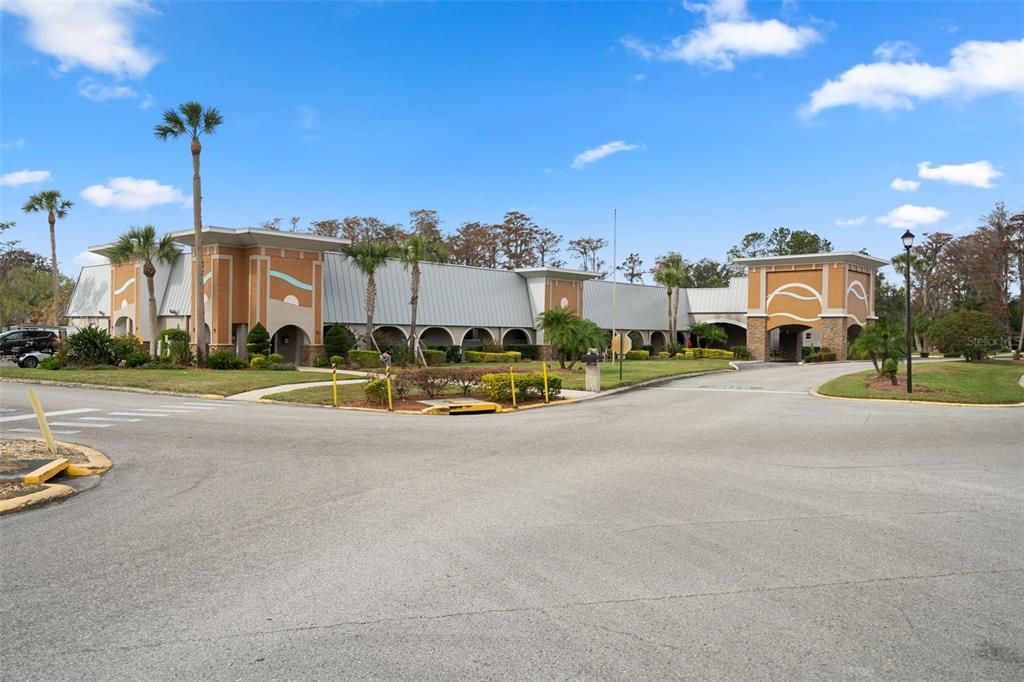 Active With Contract: $294,700 (3 beds, 2 baths, 1719 Square Feet)