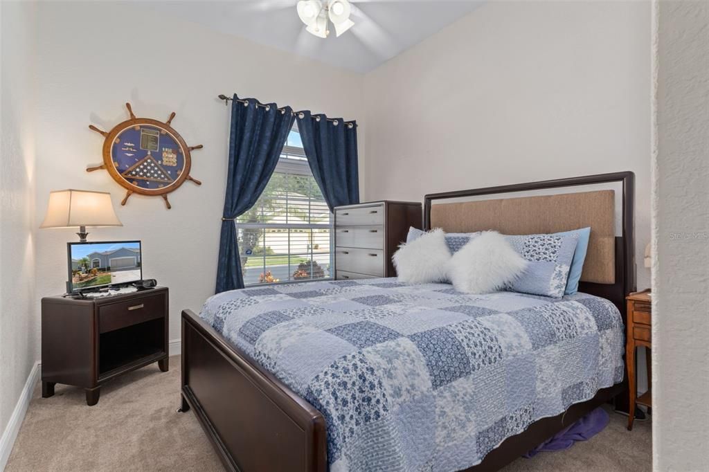 Active With Contract: $294,700 (3 beds, 2 baths, 1719 Square Feet)