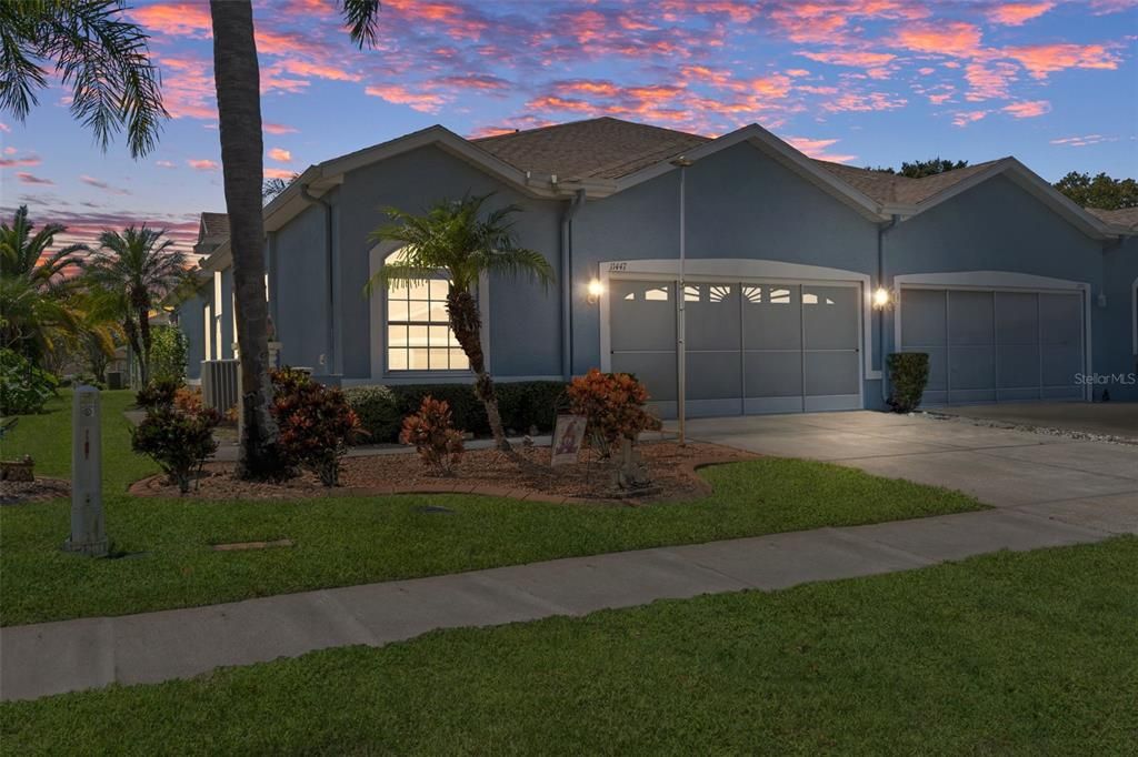 Active With Contract: $294,700 (3 beds, 2 baths, 1719 Square Feet)