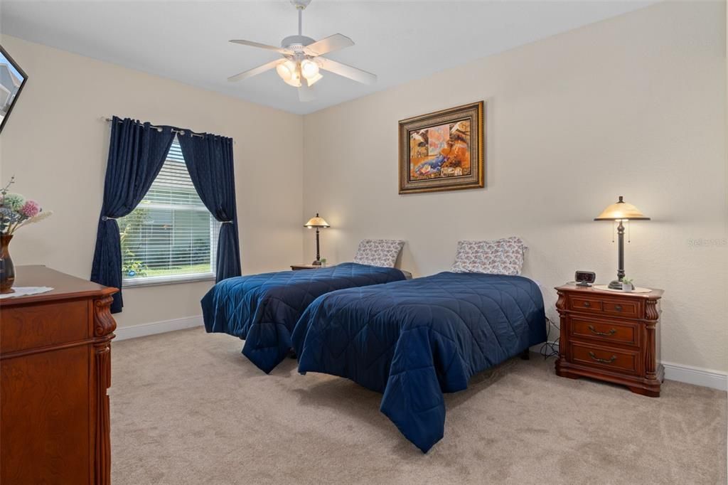 Active With Contract: $294,700 (3 beds, 2 baths, 1719 Square Feet)