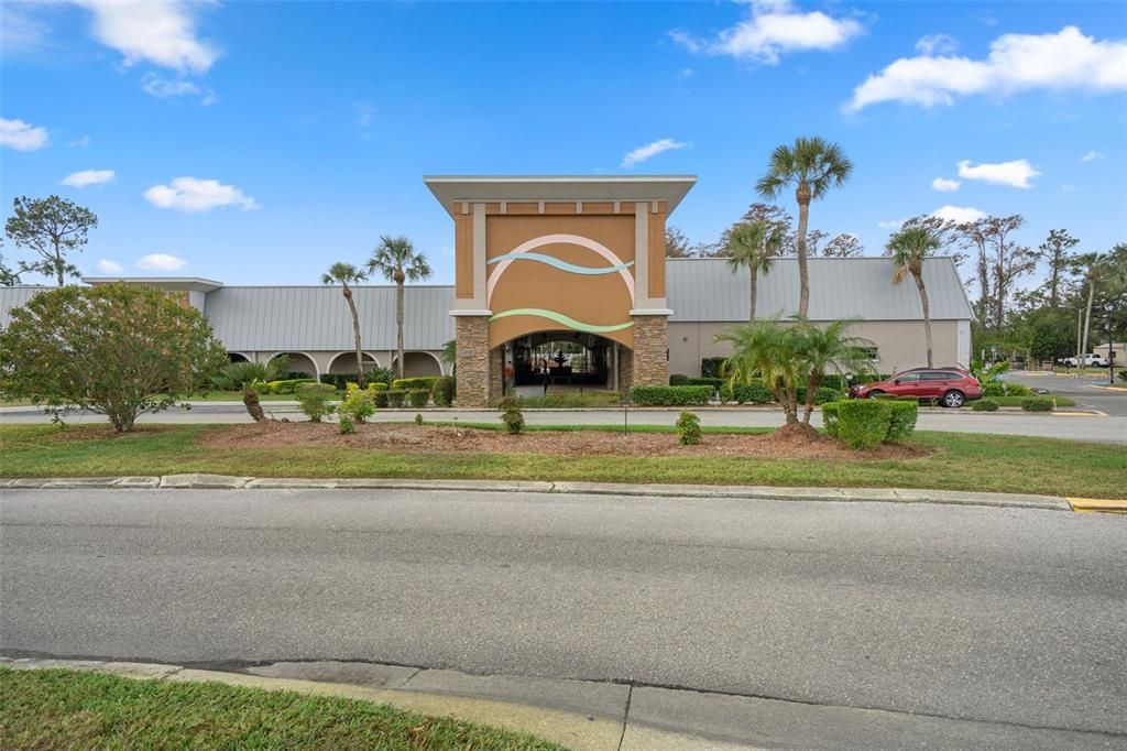 Active With Contract: $294,700 (3 beds, 2 baths, 1719 Square Feet)