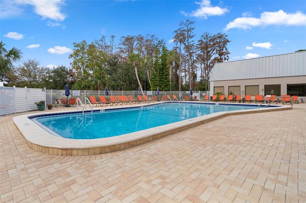 Active With Contract: $294,700 (3 beds, 2 baths, 1719 Square Feet)