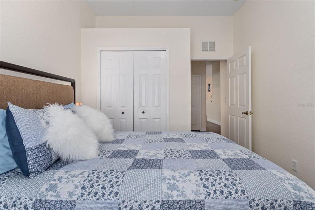 Active With Contract: $294,700 (3 beds, 2 baths, 1719 Square Feet)