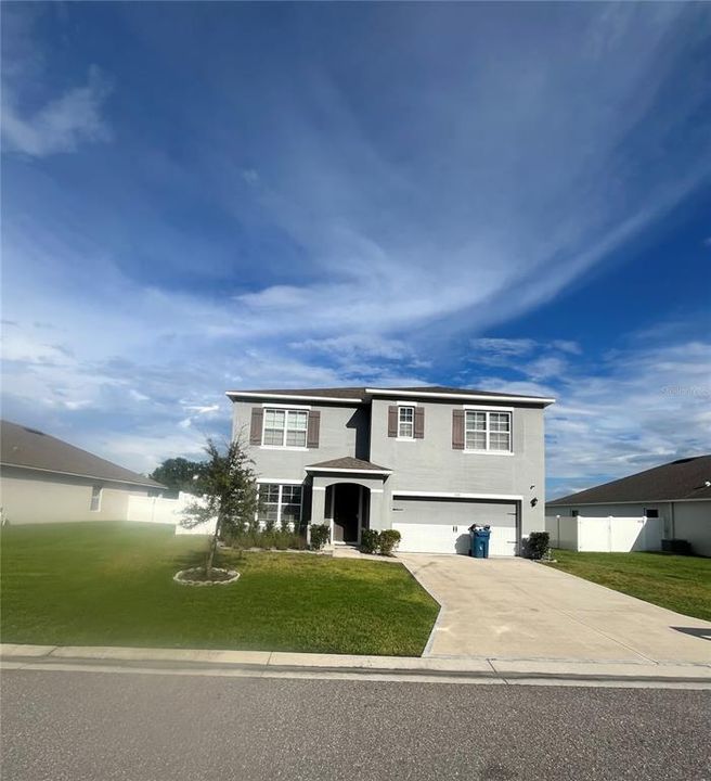 Recently Rented: $2,450 (5 beds, 3 baths, 2687 Square Feet)