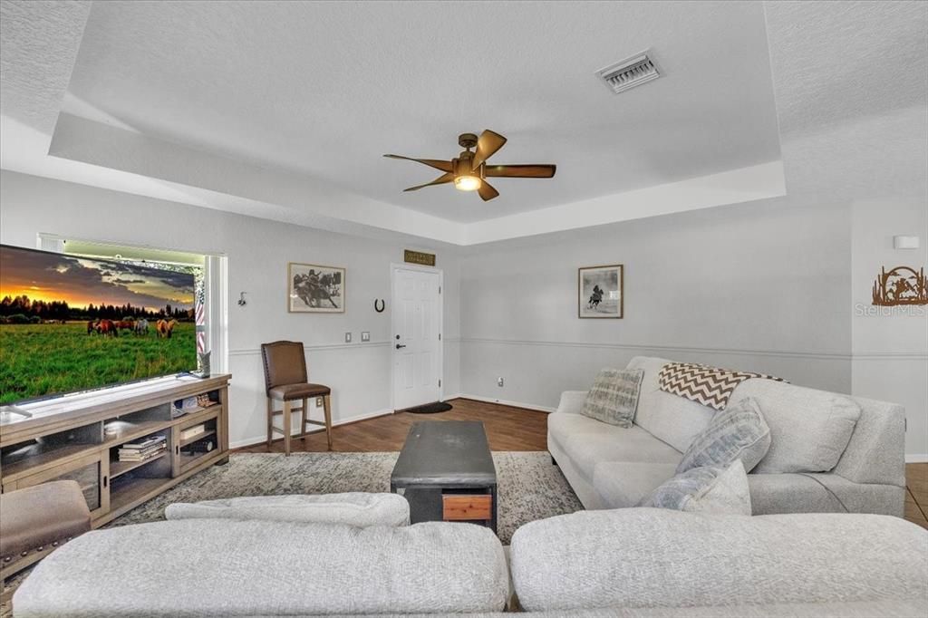 待售: $399,900 (3 贝兹, 2 浴室, 1648 平方英尺)