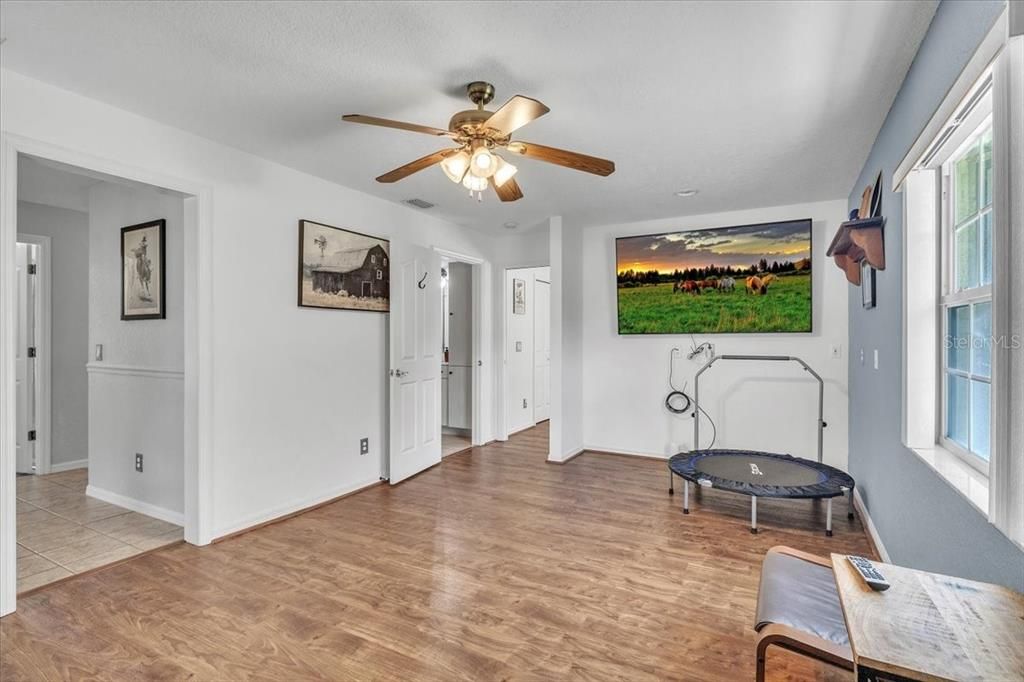 待售: $399,900 (3 贝兹, 2 浴室, 1648 平方英尺)