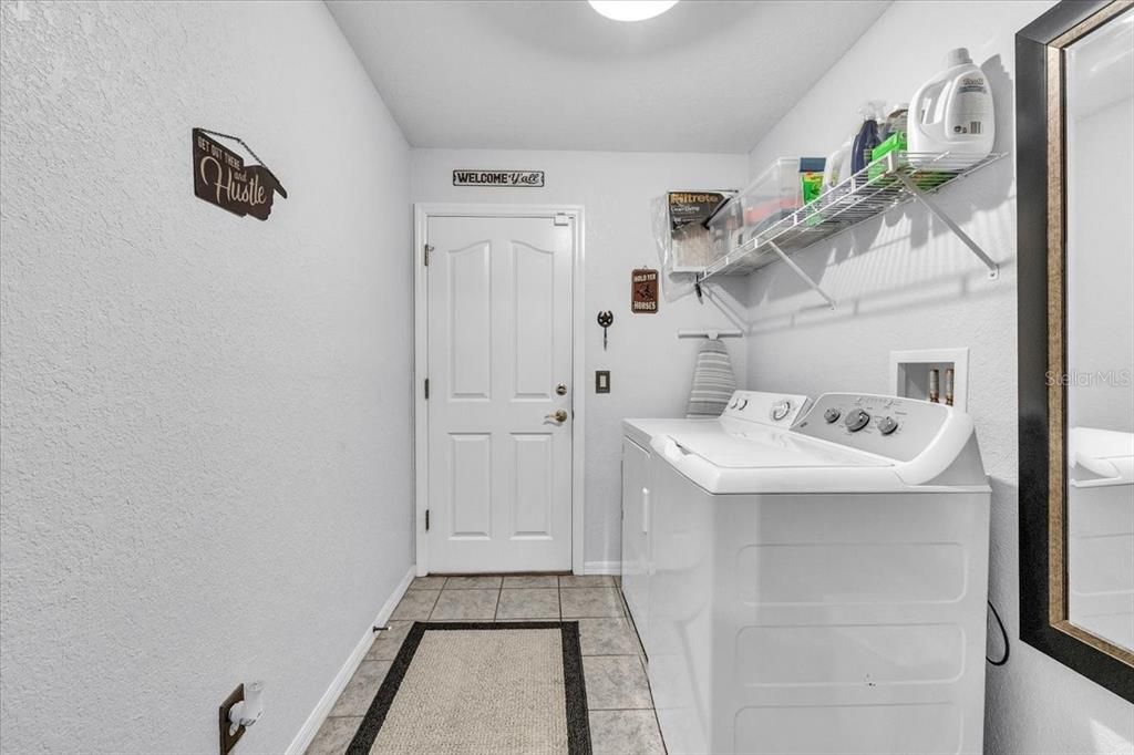 待售: $399,900 (3 贝兹, 2 浴室, 1648 平方英尺)