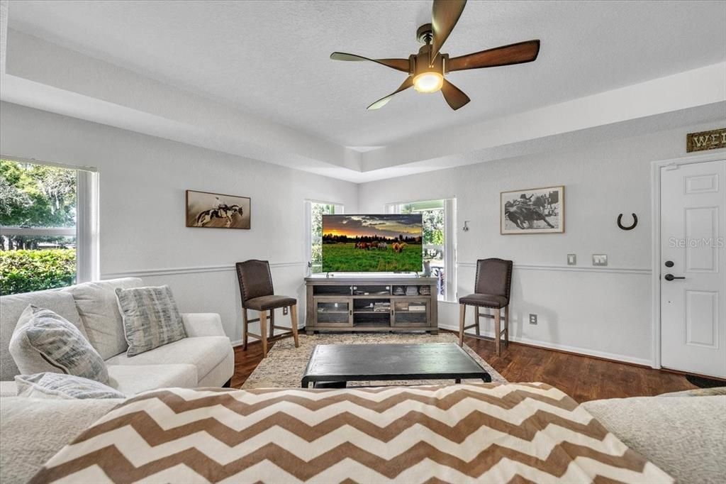 待售: $399,900 (3 贝兹, 2 浴室, 1648 平方英尺)