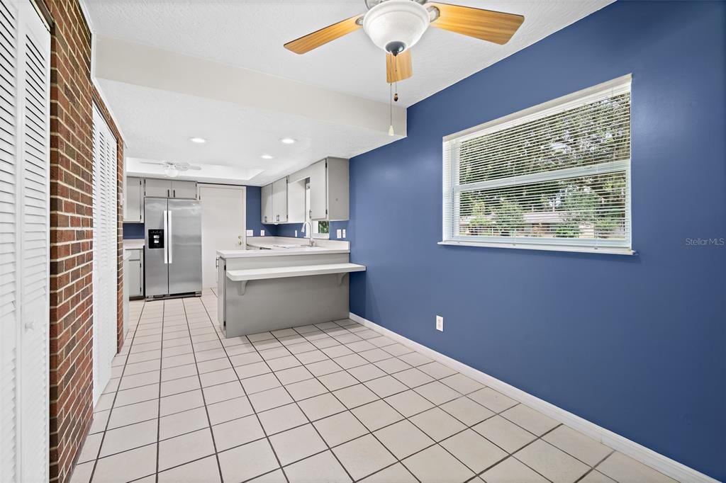 待售: $400,000 (3 贝兹, 2 浴室, 1640 平方英尺)