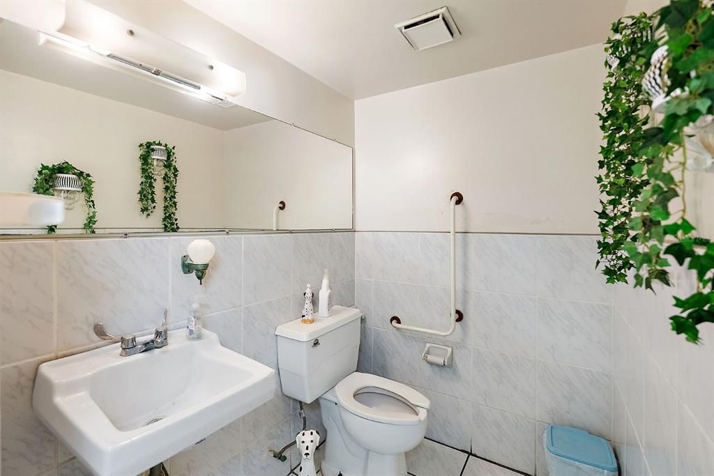 На продажу: $925,000 (0 спален, 0 ванн, 1640 Квадратных фут)