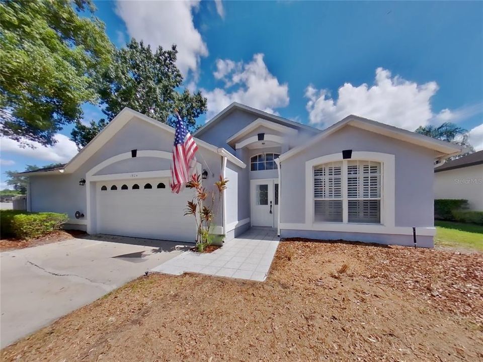 Recently Rented: $2,339 (3 beds, 2 baths, 1667 Square Feet)