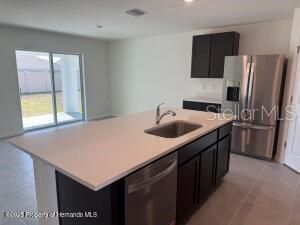 For Rent: $2,100 (4 beds, 2 baths, 1828 Square Feet)