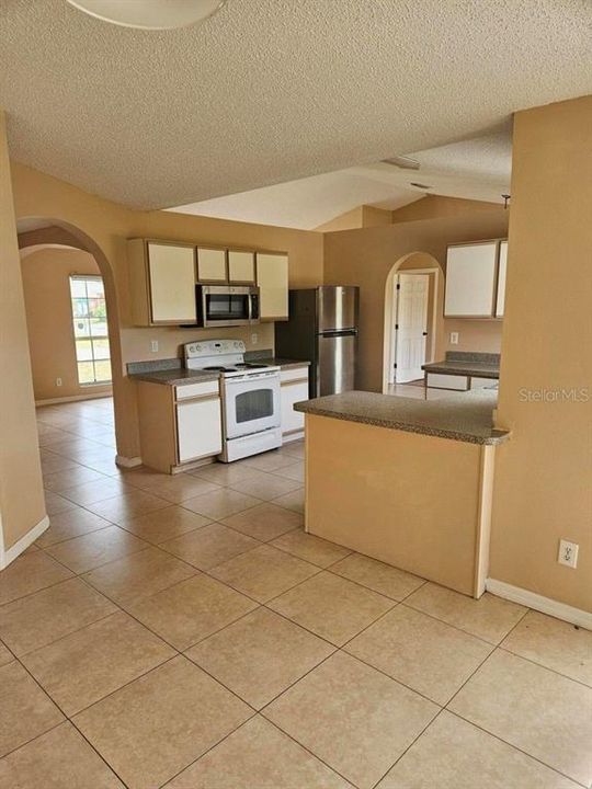 En Venta: $365,000 (3 camas, 2 baños, 1751 Pies cuadrados)