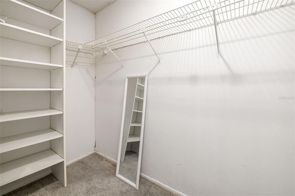 Под контрактом: $195,000 (3 спален, 2 ванн, 1545 Квадратных фут)