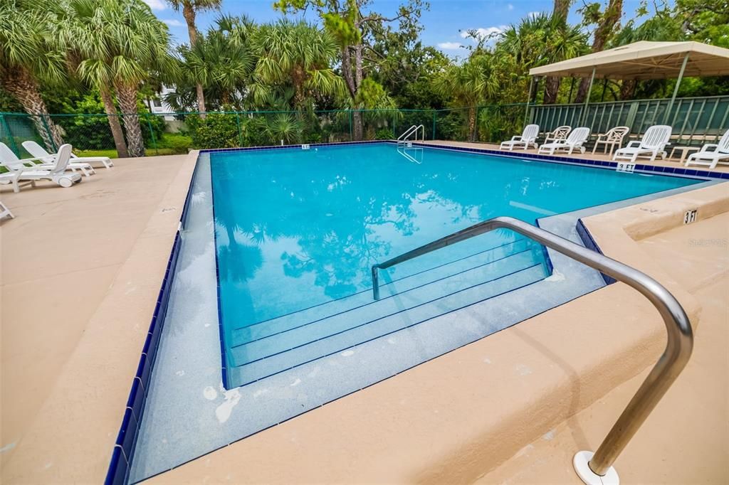 Под контрактом: $195,000 (3 спален, 2 ванн, 1545 Квадратных фут)