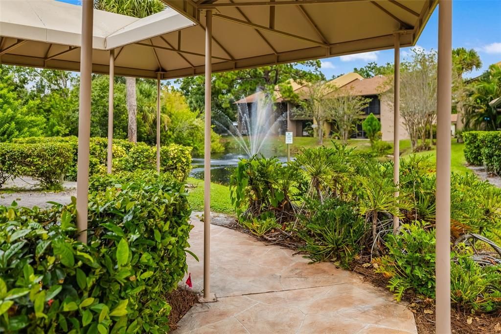 Под контрактом: $195,000 (3 спален, 2 ванн, 1545 Квадратных фут)