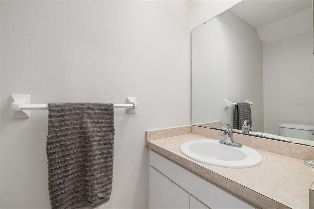 Под контрактом: $195,000 (3 спален, 2 ванн, 1545 Квадратных фут)