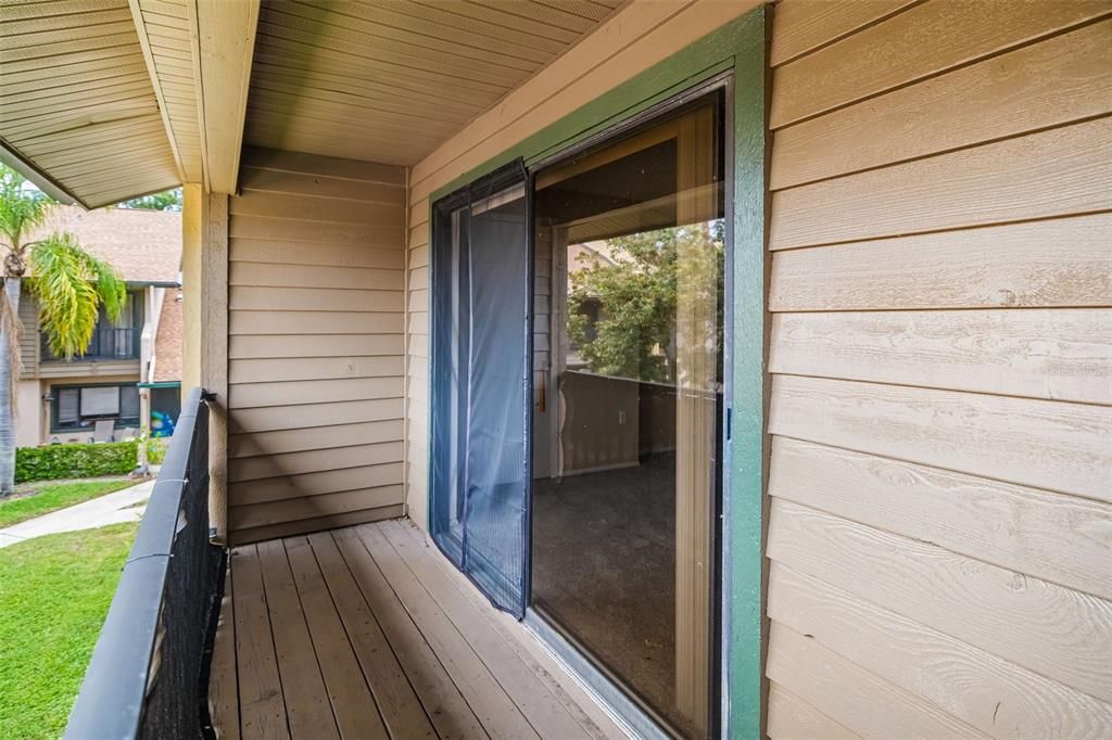 Под контрактом: $195,000 (3 спален, 2 ванн, 1545 Квадратных фут)