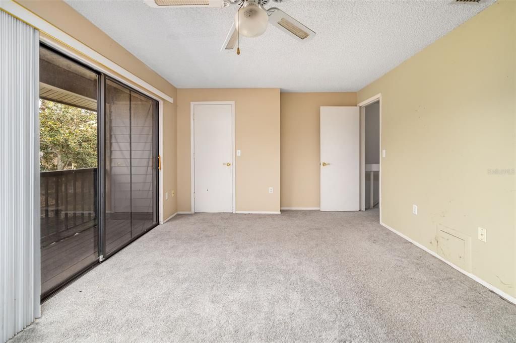 Под контрактом: $195,000 (3 спален, 2 ванн, 1545 Квадратных фут)