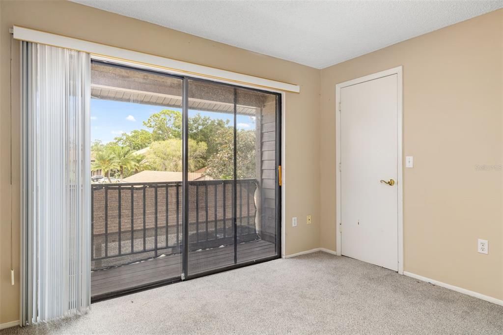 Под контрактом: $195,000 (3 спален, 2 ванн, 1545 Квадратных фут)