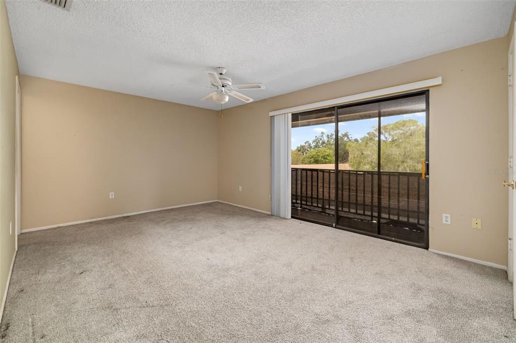 Под контрактом: $195,000 (3 спален, 2 ванн, 1545 Квадратных фут)