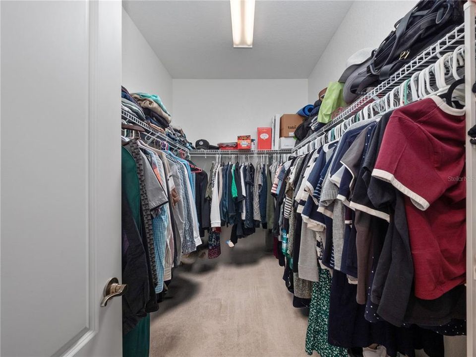 Active With Contract: $389,900 (3 beds, 2 baths, 1753 Square Feet)