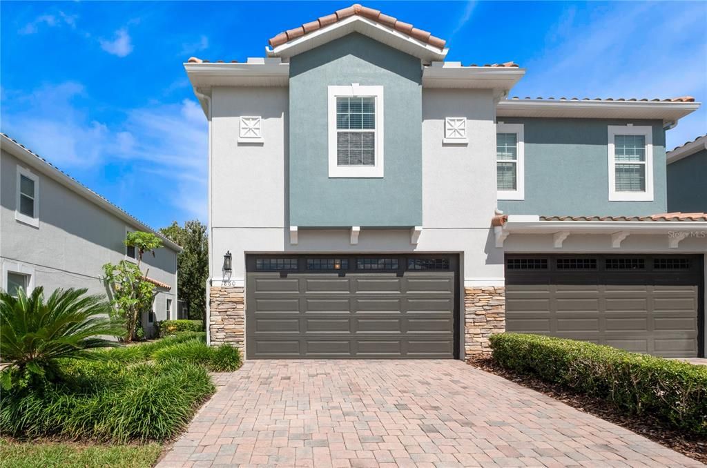 Active With Contract: $389,900 (3 beds, 2 baths, 1753 Square Feet)