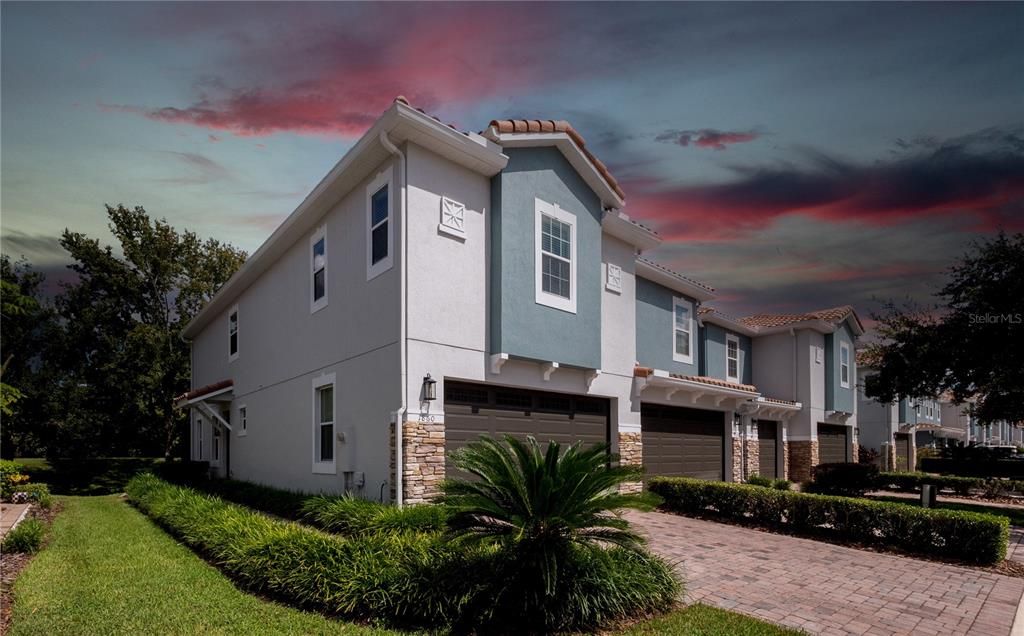 Active With Contract: $389,900 (3 beds, 2 baths, 1753 Square Feet)