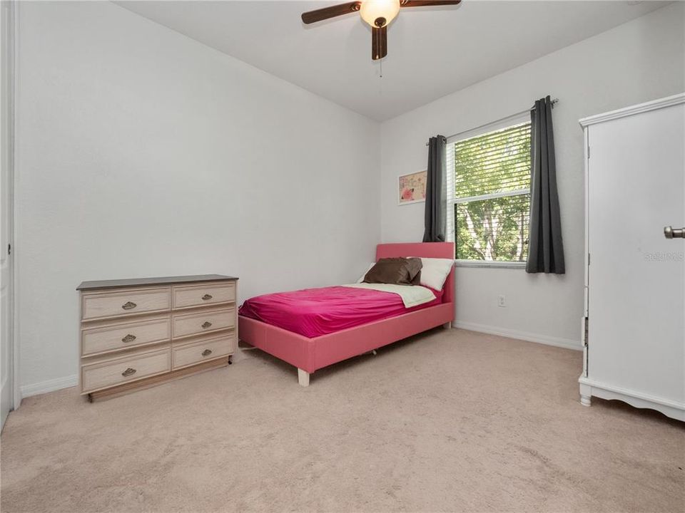 Active With Contract: $389,900 (3 beds, 2 baths, 1753 Square Feet)