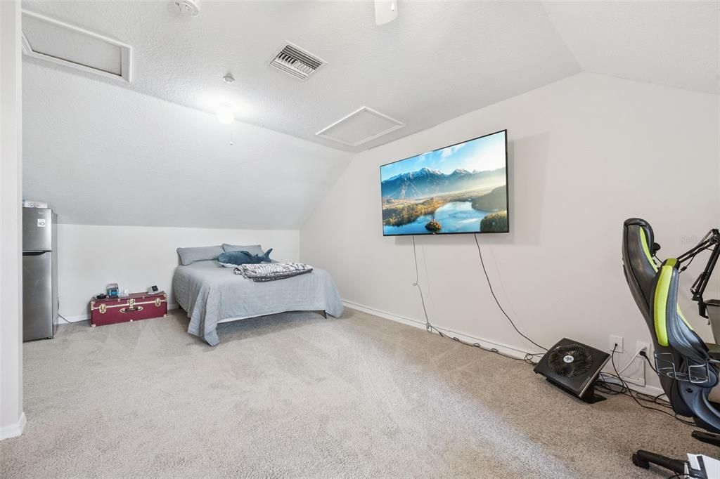 待售: $679,900 (3 贝兹, 2 浴室, 1994 平方英尺)